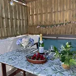 Hébergement de vacances Casa Dionea, *